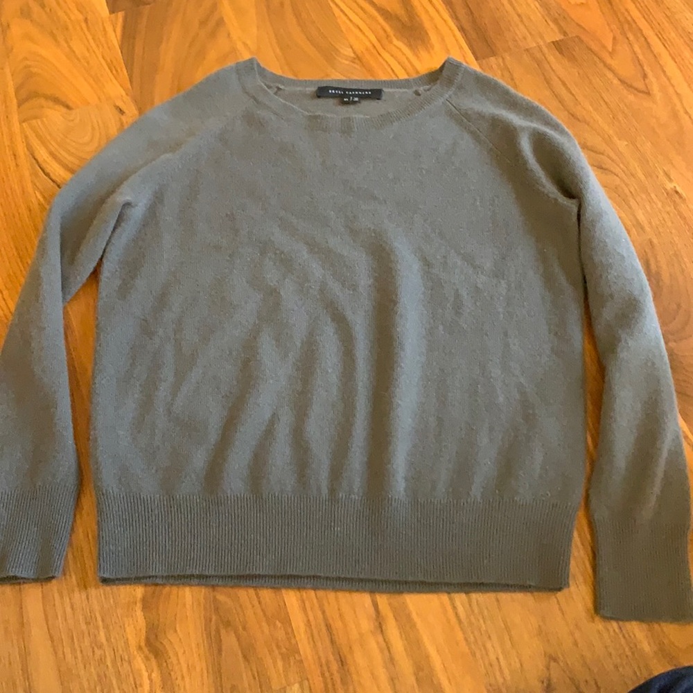 Cashmere sweater